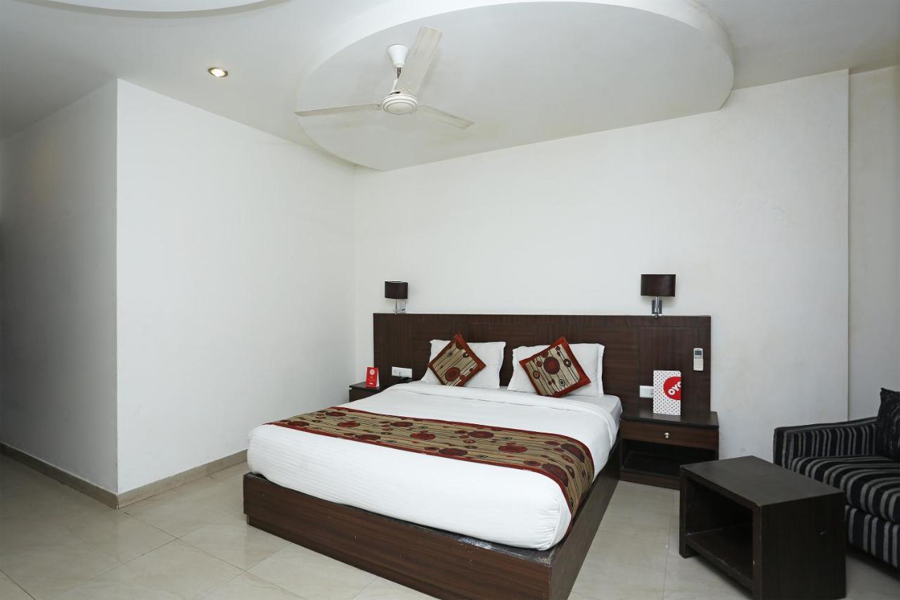 Capital O 3600 Hotel Royal Windsor Kāthgodām 外观 照片