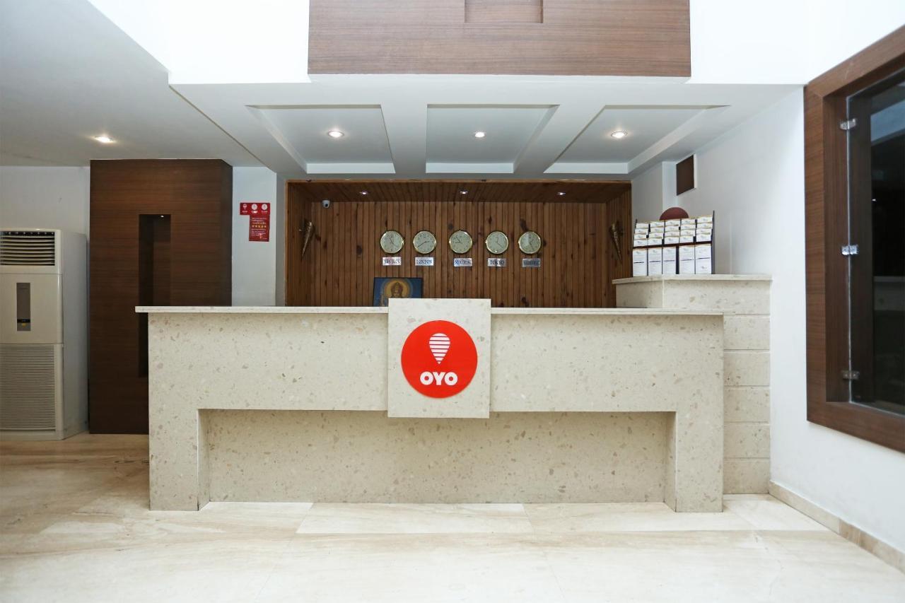 Capital O 3600 Hotel Royal Windsor Kāthgodām 外观 照片